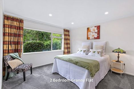 Photo of property in 166 Stapleford Crescent, Browns Bay, Auckland, 0630