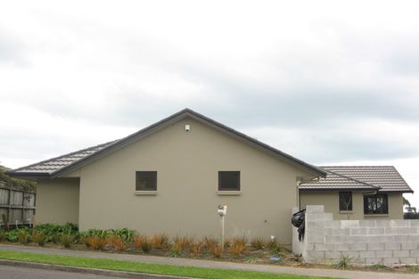 Photo of property in 11 Ashmore Drive, Frankleigh Park, New Plymouth, 4310