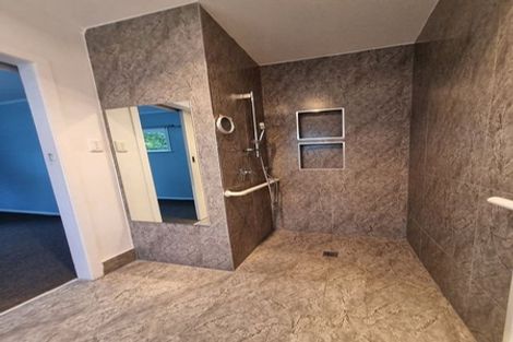 Photo of property in 71 Dundale Avenue, Blockhouse Bay, Auckland, 0600