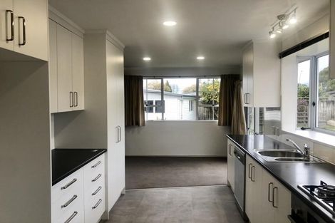 Photo of property in 32 Elmwood Crescent, Pukete, Hamilton, 3200