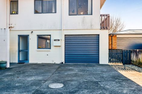 Photo of property in 2/65 Northgate, Strandon, New Plymouth, 4312