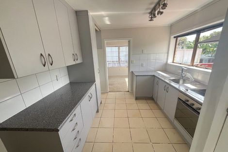 Photo of property in 12 Fairdale Avenue, Red Hill, Papakura, 2110