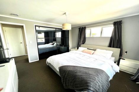 Photo of property in 1/41 Elizabeth Drive, West Harbour, Auckland, 0618