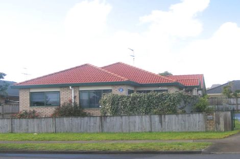 Photo of property in 94 Armoy Drive, East Tamaki, Auckland, 2016