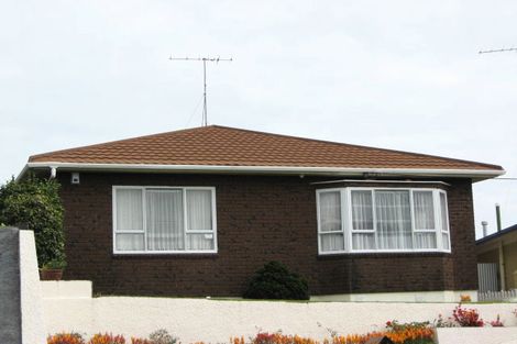 Photo of property in 16 Bonithon Avenue, Moturoa, New Plymouth, 4310