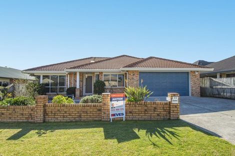 Photo of property in 32 Stableford Drive, Pyes Pa, Tauranga, 3112