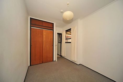 Photo of property in 53 Hawker Street, Mount Victoria, Wellington, 6011