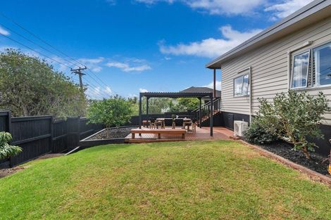 Photo of property in 1/9 Watea Road, Torbay, Auckland, 0630
