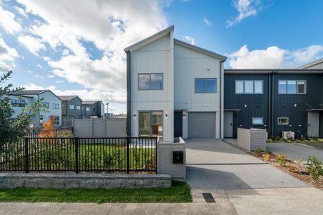 Photo of property in 1 Viridian Avenue, Rosehill, 2113