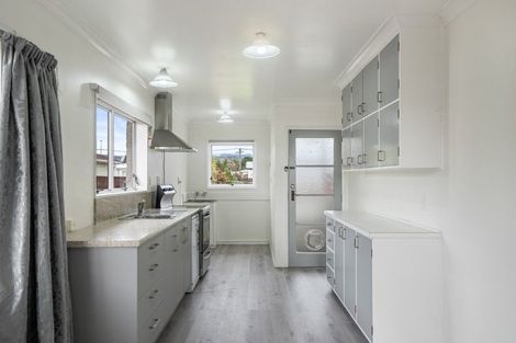 Photo of property in 16 Parker Avenue, Levin, 5510