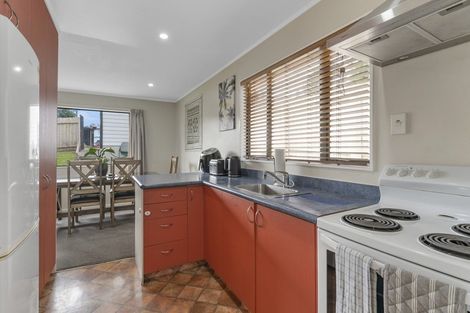 Photo of property in 36 Northumberland Street, Cannons Creek, Porirua, 5024