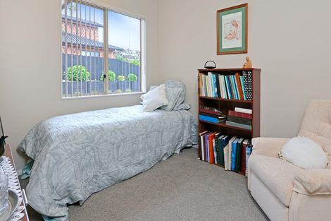 Photo of property in 80 San Marino Drive West, Henderson, Auckland, 0612