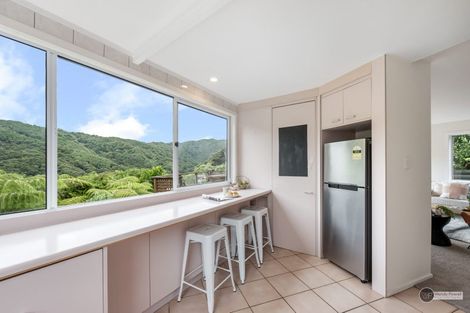 Photo of property in 2/90 Howard Road, Point Howard, Lower Hutt, 5013