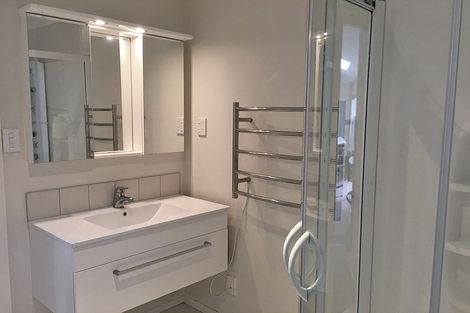 Photo of property in 37 Silverstream Road, Crofton Downs, Wellington, 6035