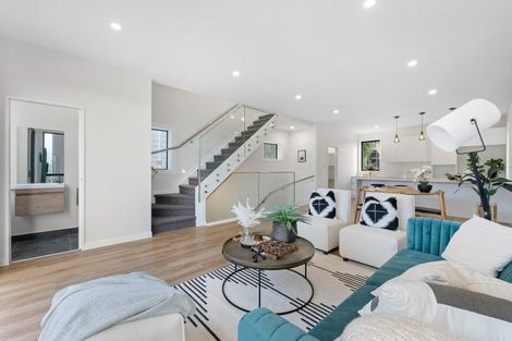 Photo of property in 6/388 Glenfield Road, Glenfield, Auckland, 0629