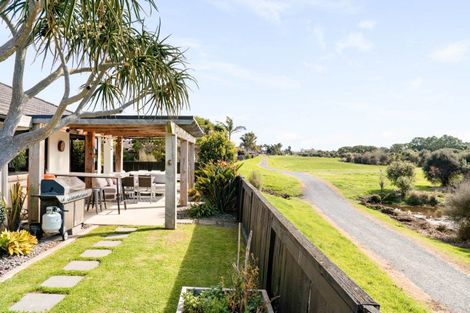Photo of property in 12 Carrington Drive, Papamoa Beach, Papamoa, 3118