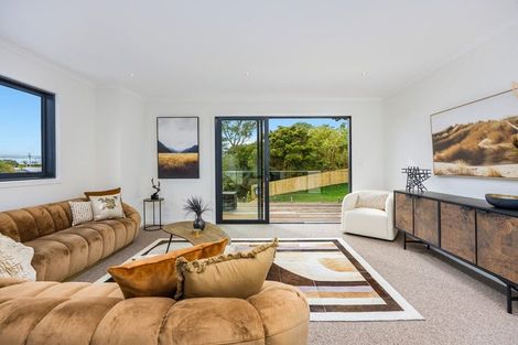 Photo of property in 12a Walbrook Road, Manly, Whangaparaoa, 0930