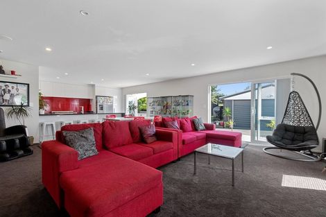 Photo of property in 8 Carew Street, Nawton, Hamilton, 3200