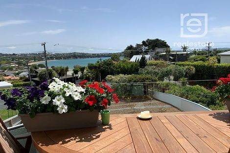 Photo of property in 7a Tindalls Bay Road, Tindalls Beach, Whangaparaoa, 0930