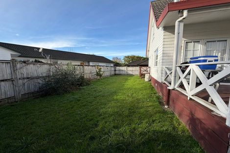 Photo of property in 8 Evanda Crescent, Conifer Grove, Takanini, 2112