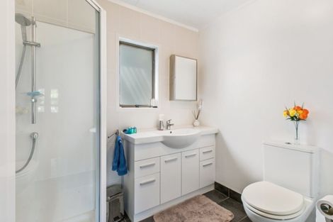 Photo of property in 25 Waiora Road, Stanmore Bay, Whangaparaoa, 0932