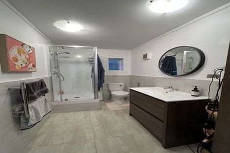 Photo of property in 1/44 Deuxberry Avenue, Northcote, Auckland, 0627