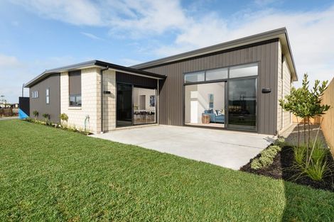 Photo of property in 2 Franks Way, Papamoa Beach, Papamoa, 3118