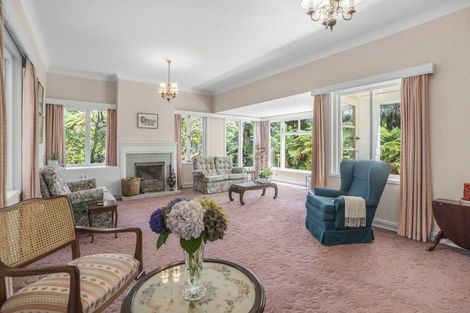 Photo of property in 85 Ludlam Crescent, Woburn, Lower Hutt, 5010