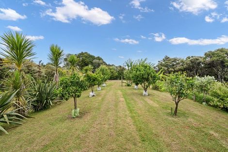 Photo of property in 14 Ngapuke Lane, Parua Bay, Onerahi, 0192