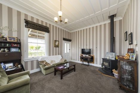 Photo of property in 54 Lincoln Street, Ashhurst, 4810