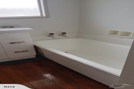 Photo of property in 79a Mackenzie Avenue, Woolston, Christchurch, 8023