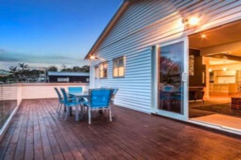 Photo of property in 13 Sea View Terrace, Cockle Bay, Auckland, 2014