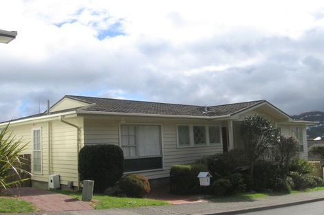 Photo of property in 2 Parklands Drive, Karori, Wellington, 6012
