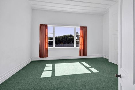 Photo of property in 6 Atea Place, Hawera, 4610