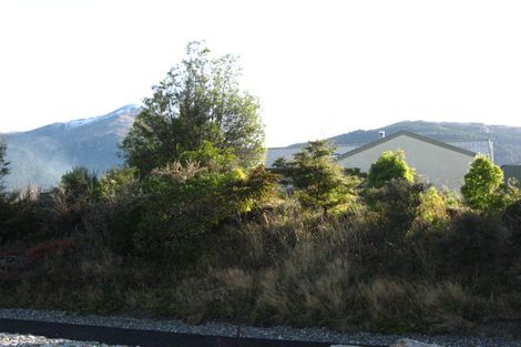 Photo of property in 61 Cedar Drive, Kelvin Heights, Queenstown, 9300