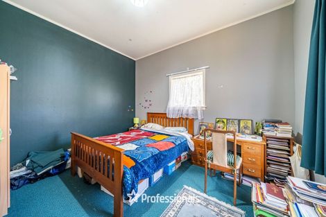 Photo of property in 19 Grimsby Grove, Wainuiomata, Lower Hutt, 5014