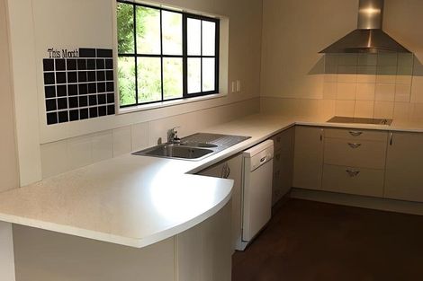 Photo of property in 45 Gilbass Avenue, Hamilton Lake, Hamilton, 3204