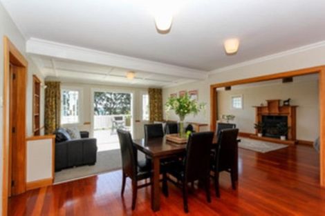 Photo of property in 28 Baring Terrace, Strandon, New Plymouth, 4312
