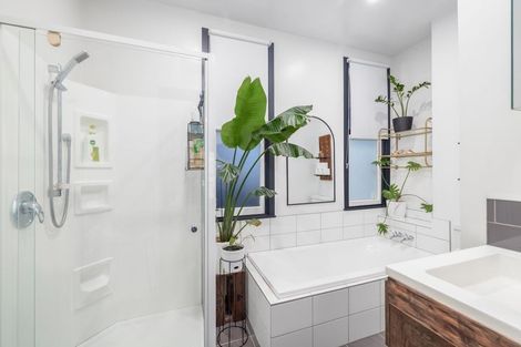 Photo of property in 12 Tyrone Street, Belfast, Christchurch, 8051