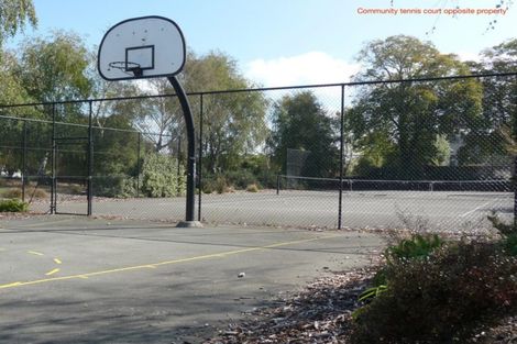 Photo of property in 2 Seclusion Lane, Parklands, Christchurch, 8083