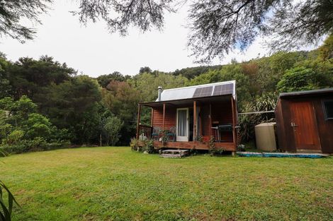 Photo of property in 11 Nikau Street, Duncan Bay, Tennyson Inlet, 7195