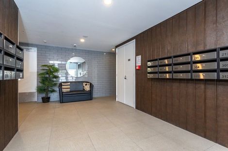 Photo of property in Norfolk Apartments, 113/19 Bute Road, Browns Bay, Auckland, 0630