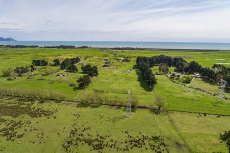 Photo of property in 181 Swamp Road, Te Horo, Otaki, 5581