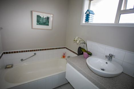 Photo of property in 102c Isleworth Road, Bishopdale, Christchurch, 8053