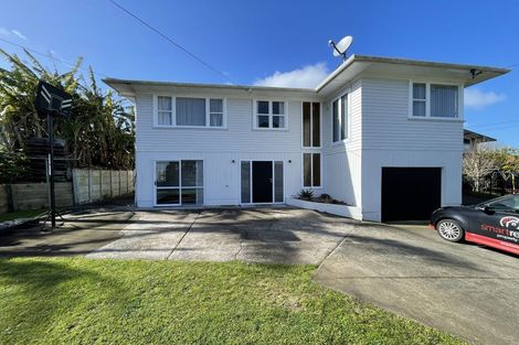 Photo of property in 57 Gloria Avenue, Te Atatu Peninsula, Auckland, 0610