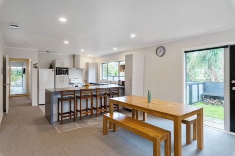 Photo of property in 64 Poplar Avenue, Raumati South, Paraparaumu, 5032