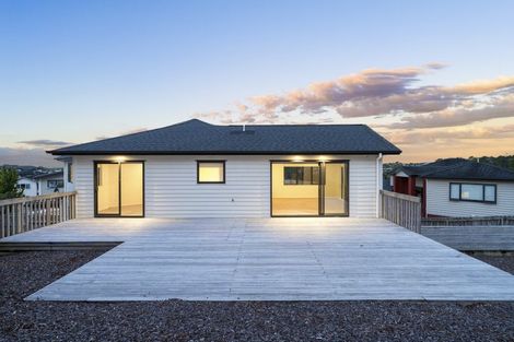 Photo of property in 55 Platinum Rise, Ranui, Auckland, 0612