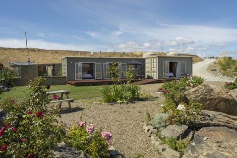 Photo of property in 105 Mcarthur Road, Springvale, Alexandra, 9391