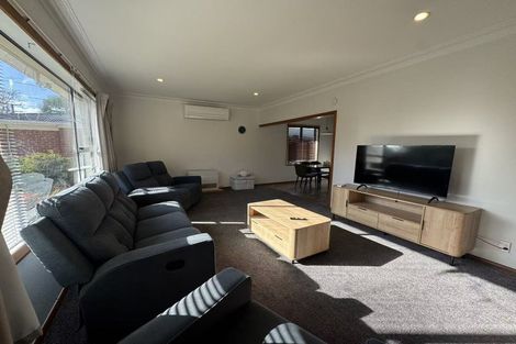 Photo of property in 22 Vardon Road, St Andrews, Hamilton, 3200