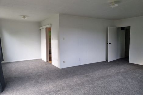 Photo of property in 58b Raroa Terrace, Tawa, Wellington, 5028